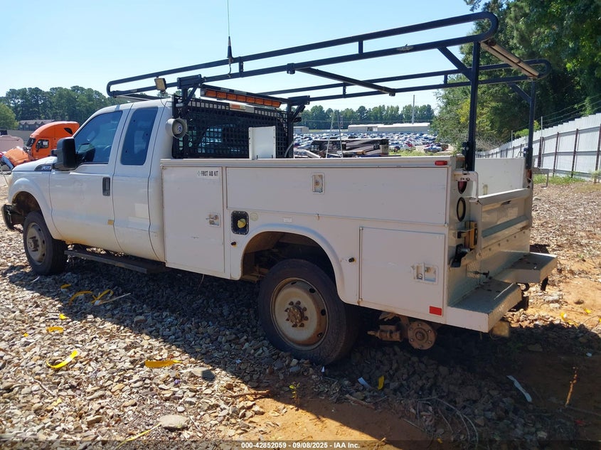 1FD8X3B61FEC58505 2015 FORD F350 photo no. 3