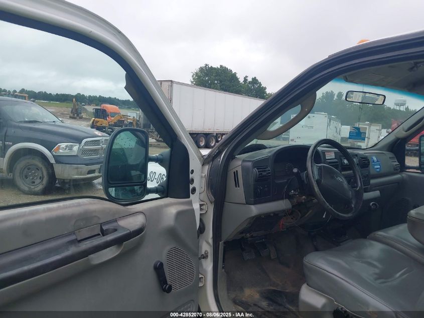 2006 Ford F-350 Chassis Xl/Xlt VIN: 1FDWF37P56EC28760 Lot: 42852070