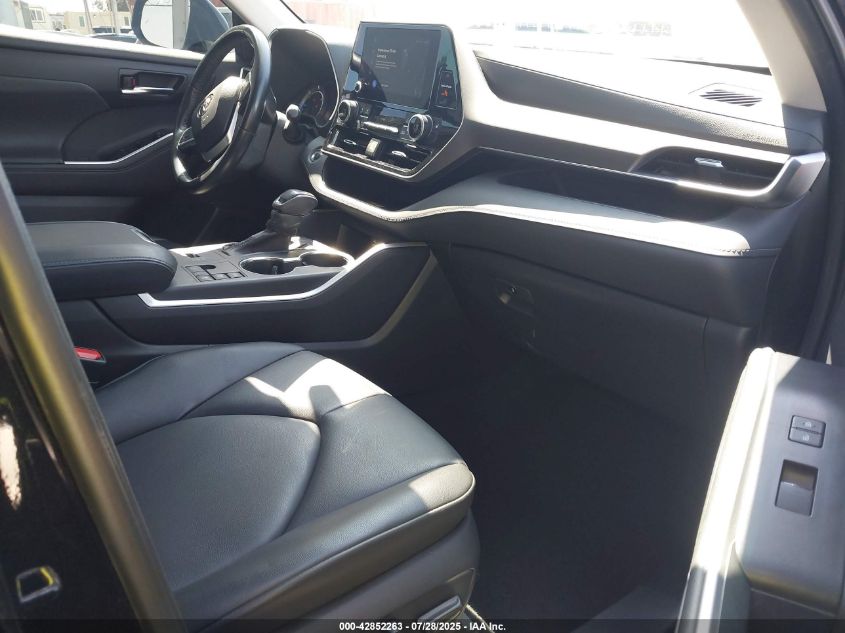 2023 Toyota Highlander - 5TDKBRCH6PS574845