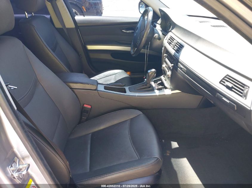 2009 BMW 328I VIN: WBAPH57509NL77222 Lot: 42852310