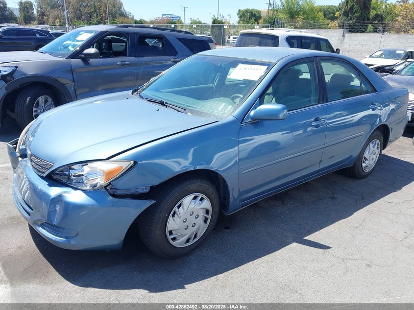 2003 Toyota Camry Le blue sedan gasoline 4T1BE30K13U706741 photo #3