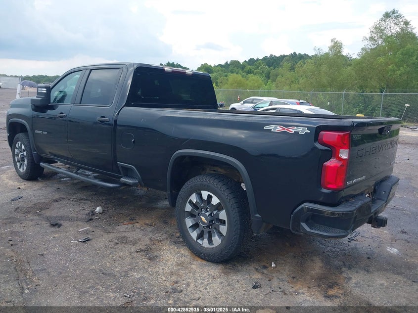 1GC4YME74MF283447 2021 CHEVROLET SILVERADO photo no. 3