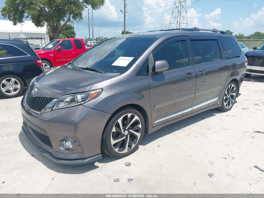 2012 Toyota Sienna Se 8 Passenger VIN: 5TDXK3DC8CS248769 Lot: 42853132