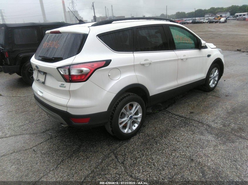 Vin: 1fmcu0gdxjud14951, lot: 43347593, ford escape se 20184