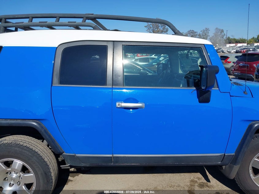2007 Toyota Fj Cruiser VIN: JTEZU11F770015573 Lot: 42855806