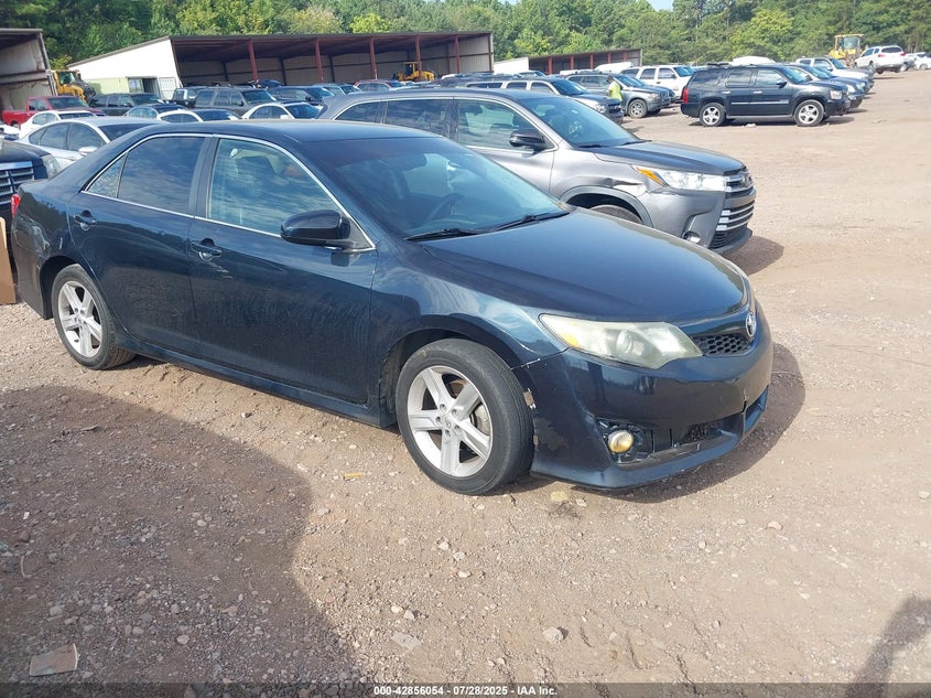 4T1BF1FKXEU788254 2014 Toyota Camry Se auction photo 1