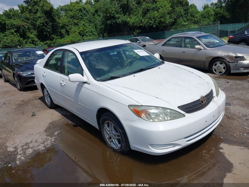 4T1BE32K32U036878 2002 Toyota Camry Le auction photo 1