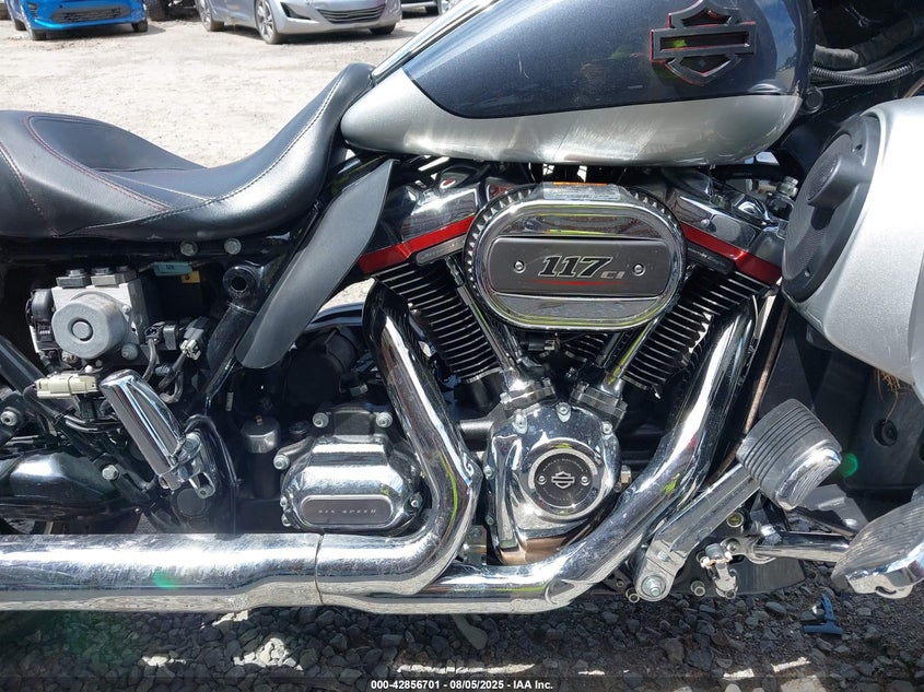 2019 HARLEY-DAVIDSON FLHXSE - 1HD1PXL17KB957082