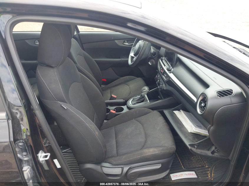 2021 KIA FORTE LXS - 3KPF24AD4ME349060