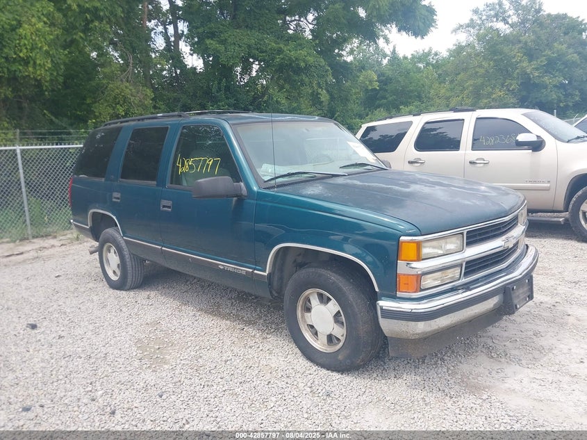 1GNEC13R8XJ308297 1999 Chevrolet Tahoe Ls auction photo 1