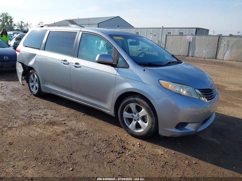 2011 Toyota Sienna Le V6 VIN: 5TDKK3DCXBS132224 Lot: 42858045