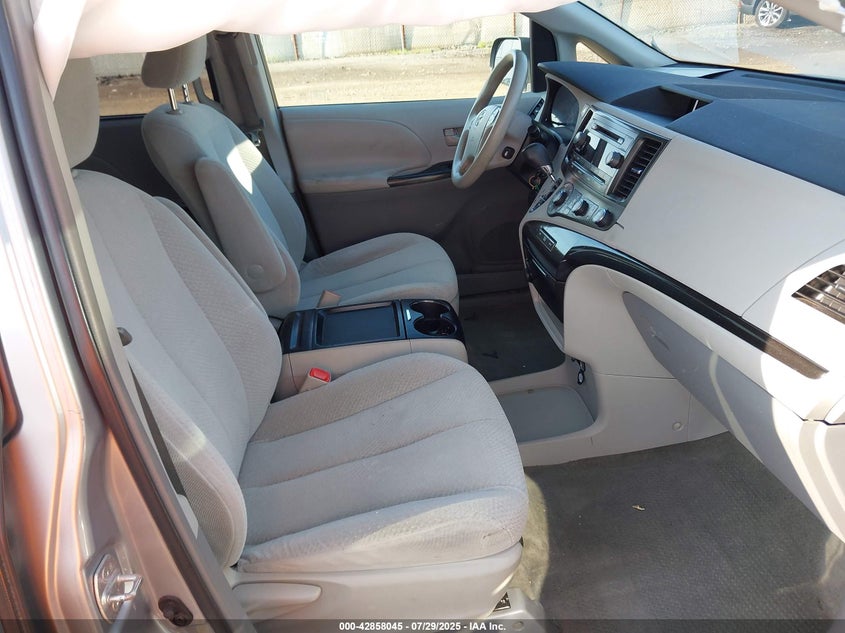 2011 Toyota Sienna Le V6 VIN: 5TDKK3DCXBS132224 Lot: 42858045