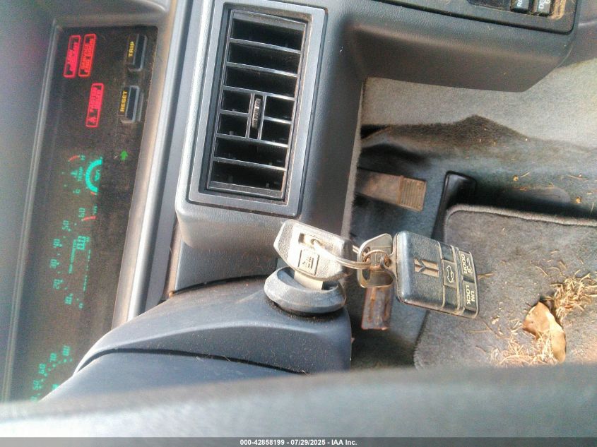 1989 Oldsmobile Cutlass Supreme International Series VIN: 1G3WR14W3KD345541 Lot: 42858199