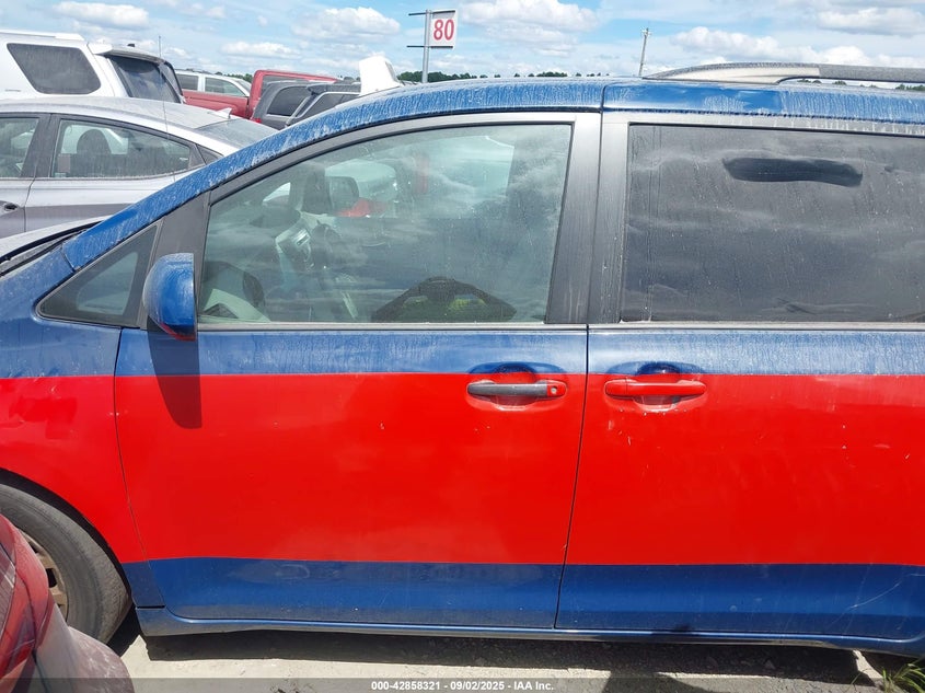 2013 Toyota Sienna Xle V6 8 Passenger VIN: 5TDYK3DC9DS396046 Lot: 42858321