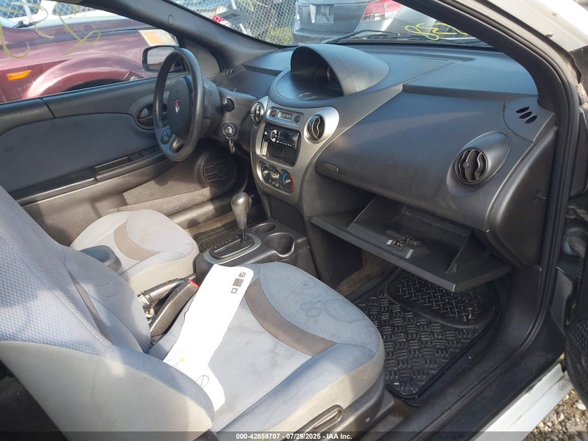 2004 SATURN ION auction photo 5