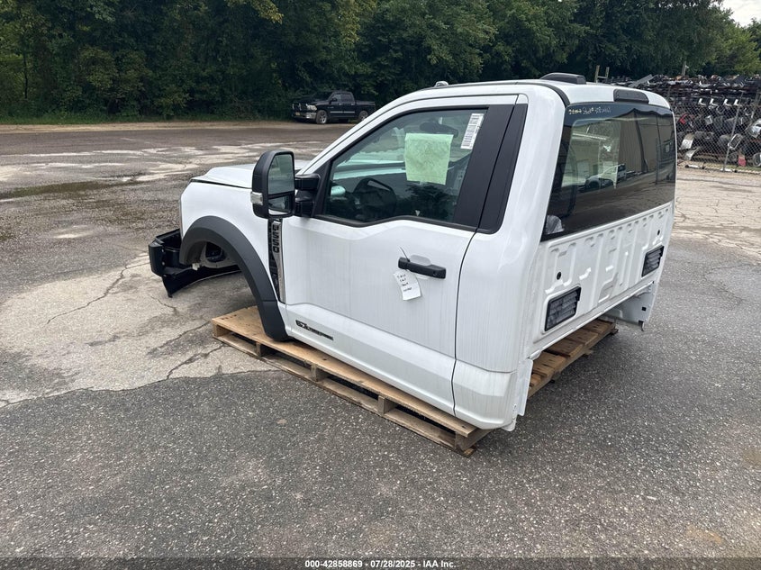 2024 FORD F550(VIN: 1FDUF5HT3REC79175