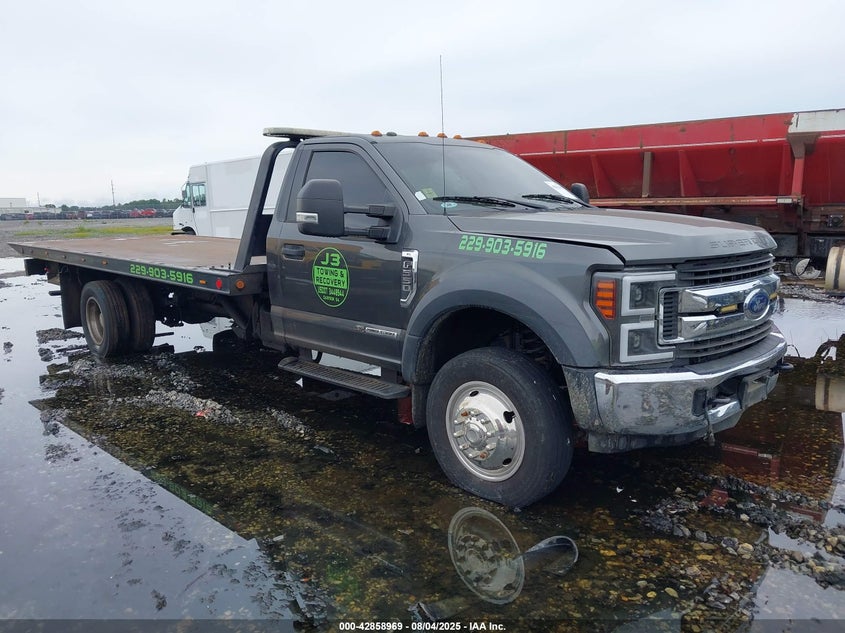 1FDUF5GT7HEE36657 2017 Ford Super Duty F-550 Drw Xl auction photo 1