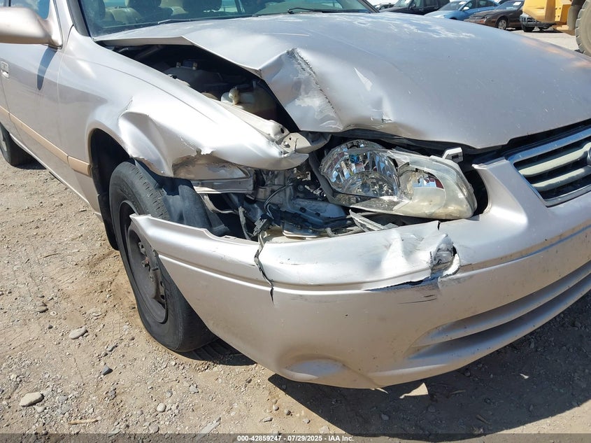 2001 Toyota Camry Le VIN: 4T1BG28K11U771191 Lot: 42859247