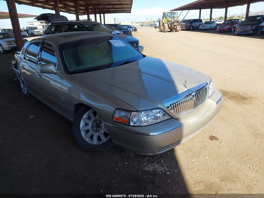 1LNHM82V07Y639694 2007 Lincoln Town Car auction photo 1