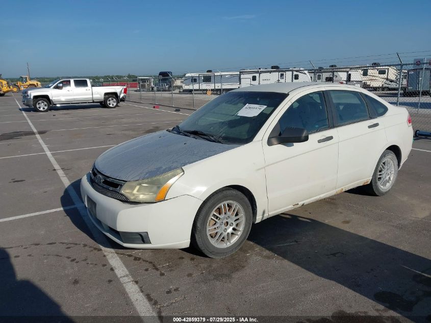 2010 Ford Focus Se white sedan gasoline 1FAHP3FNXAW291226 photo #3