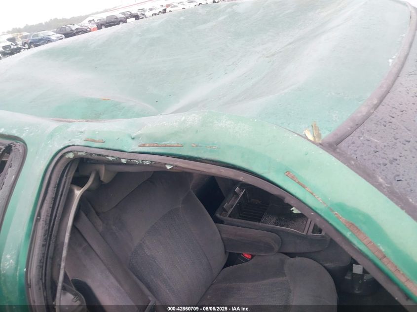 1999 Chevrolet Silverado 1500 VIN: 2GCEC19V2X1143600 Lot: 42860709