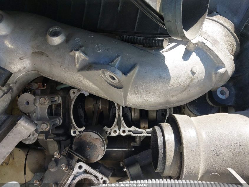 2001 Yamaha Waverunner VIN: YAMA1960J102 Lot: 42860723