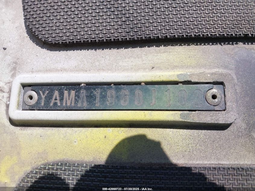 2001 Yamaha Waverunner VIN: YAMA1960J102 Lot: 42860723