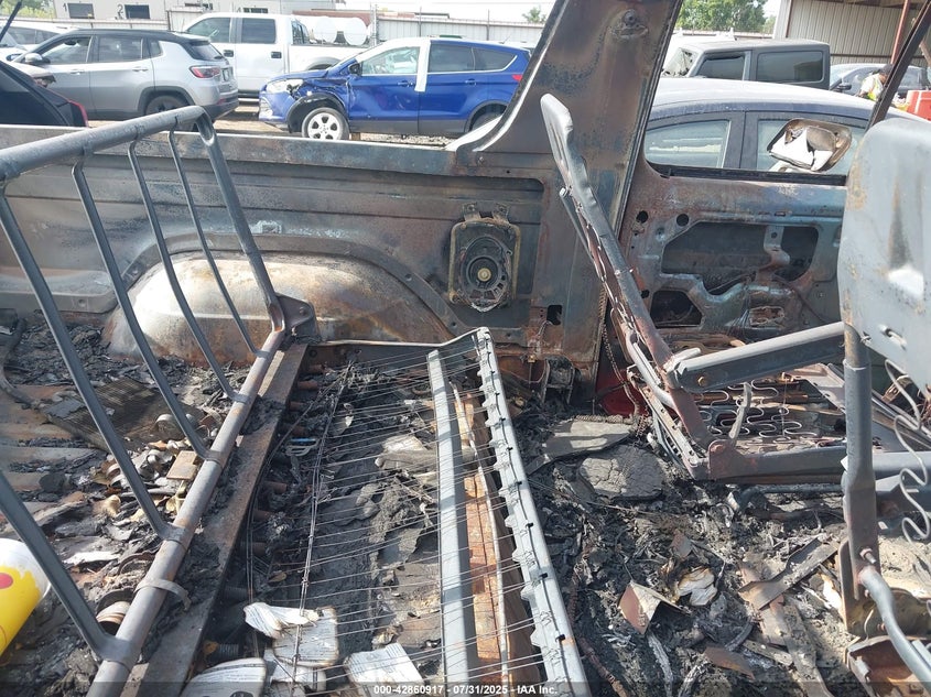 1985 Ford Bronco U100 VIN: 1FMDU15NXFLA68616 Lot: 42860917