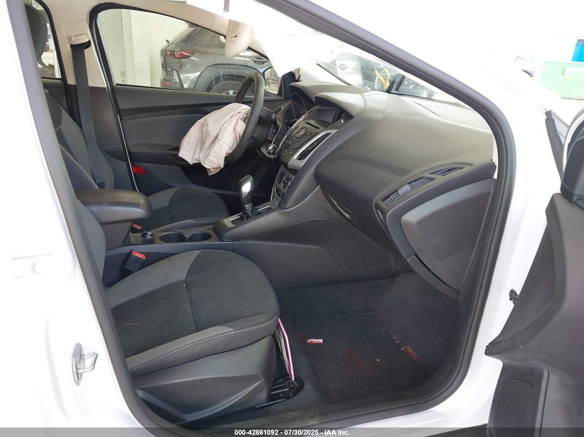 2014 FORD FOCUS SE - 1FADP3K22EL360007