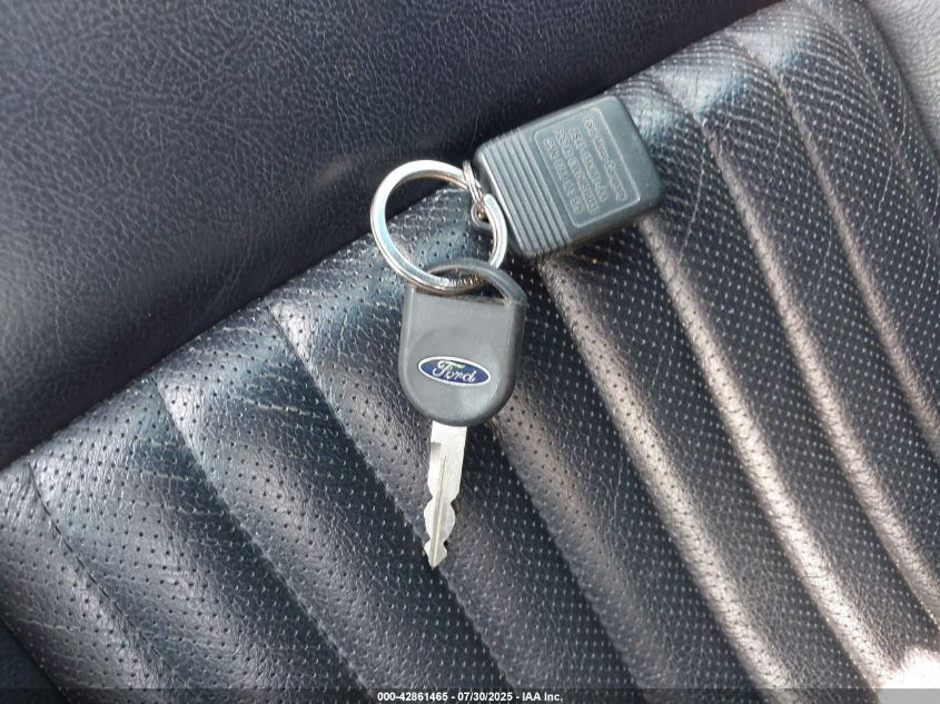 2005 Ford Thunderbird 50Th Anniversary VIN: 1FAHP60A65Y103500 Lot: 42861465