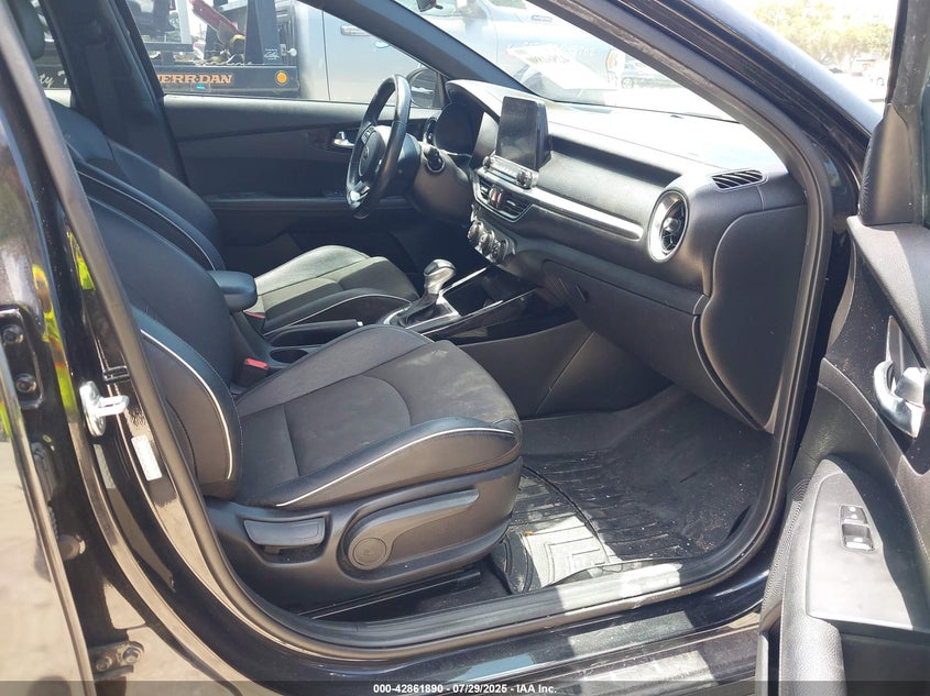 VIN 3KPF34AD1ME329135 2021 KIA FORTE GT-LINE