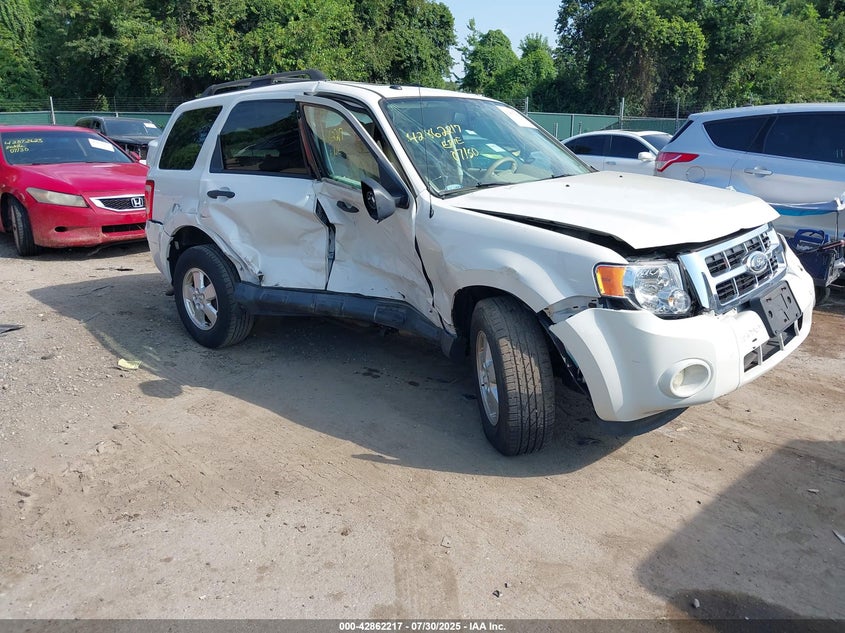 1FMCU9DG4BKC46954 2011 Ford Escape Xlt auction photo 1
