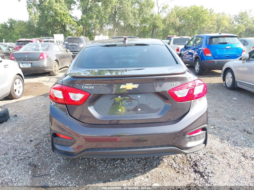 2017 CHEVROLET CRUZE LT AUTO - 1G1BE5SM0H7152122