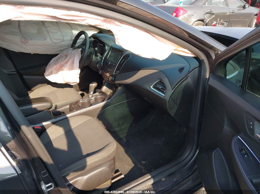 2017 CHEVROLET CRUZE LT AUTO - 1G1BE5SM0H7152122