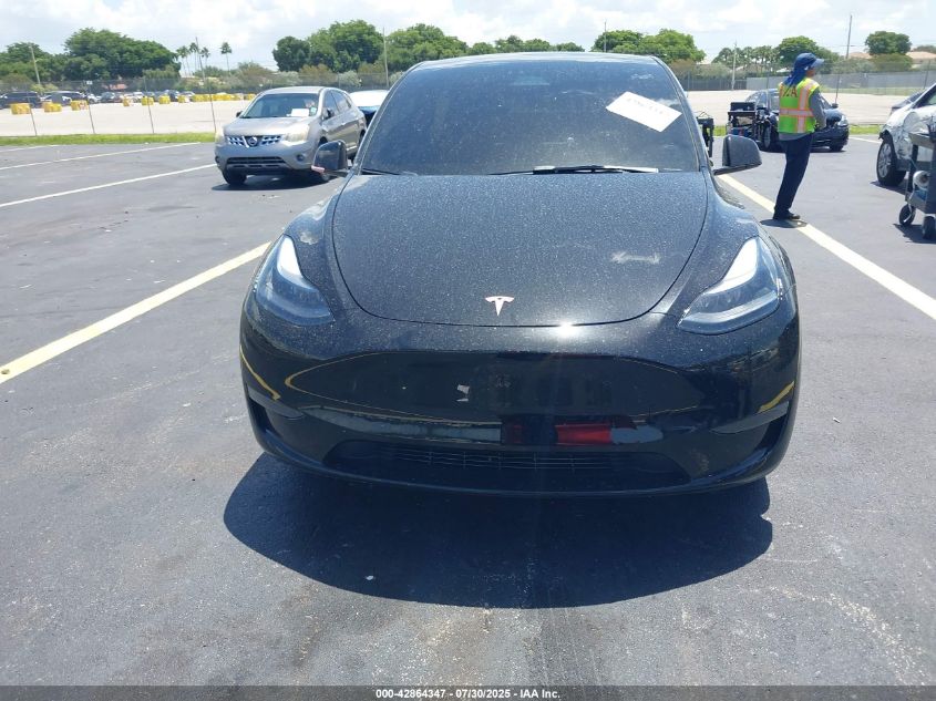 2025 Tesla Model Y - 7SAYGDED5SA379499