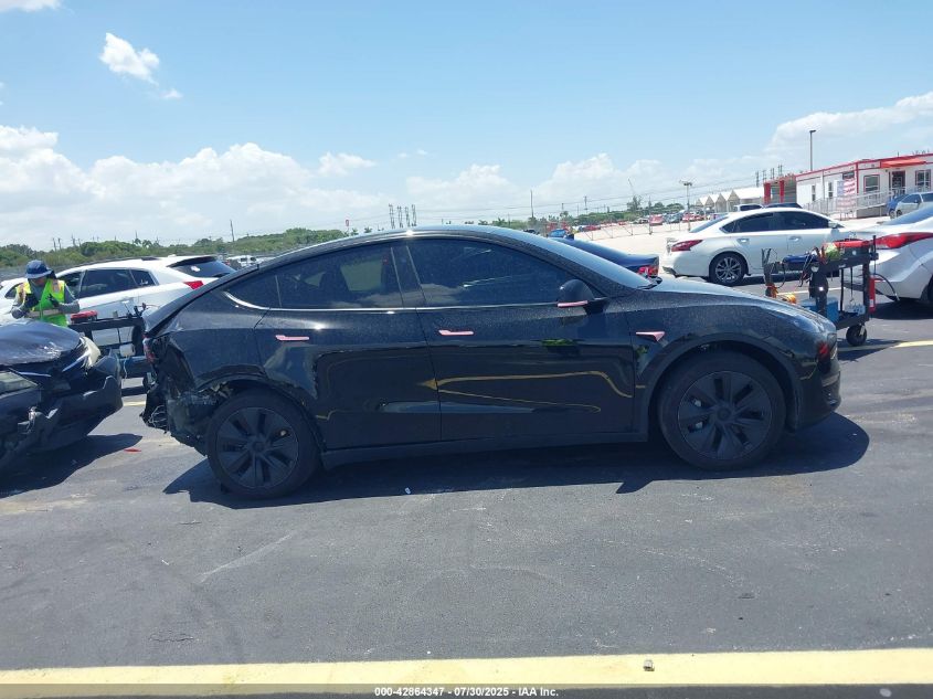 2025 Tesla Model Y - 7SAYGDED5SA379499