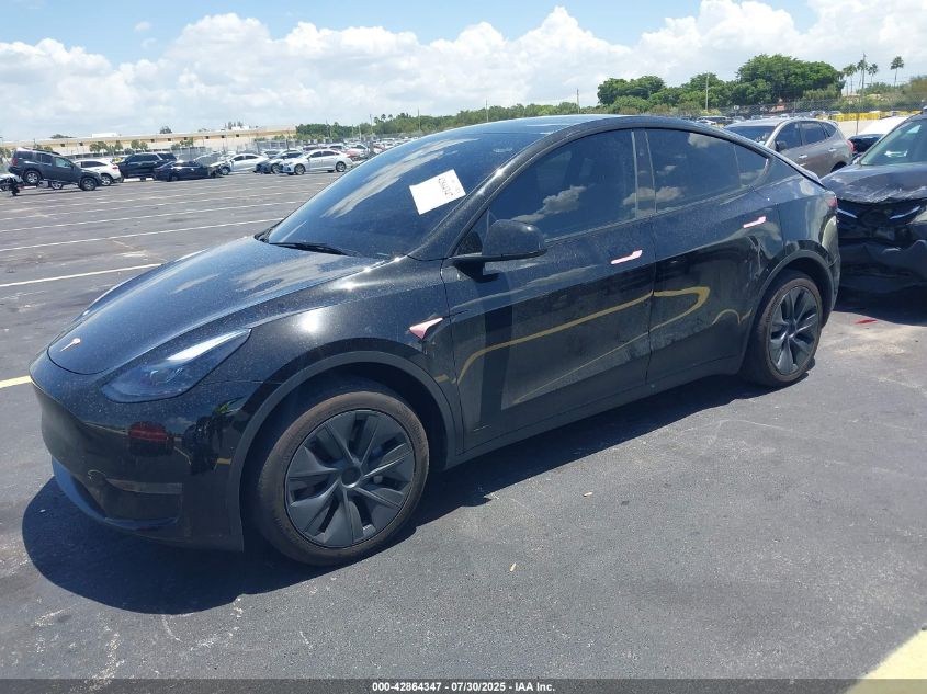 2025 Tesla Model Y - 7SAYGDED5SA379499
