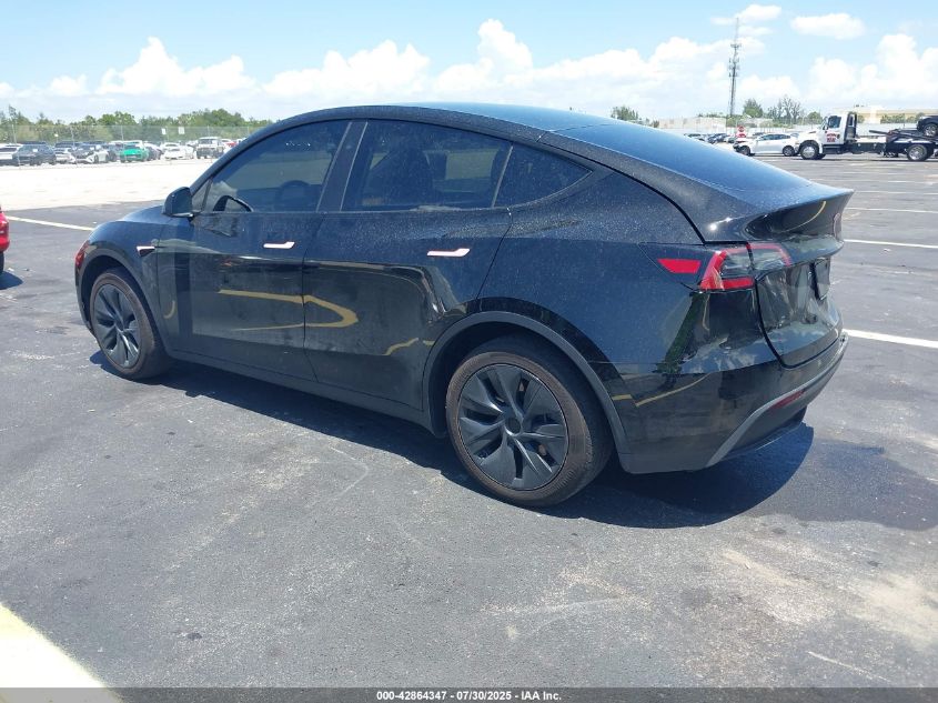 2025 Tesla Model Y - 7SAYGDED5SA379499