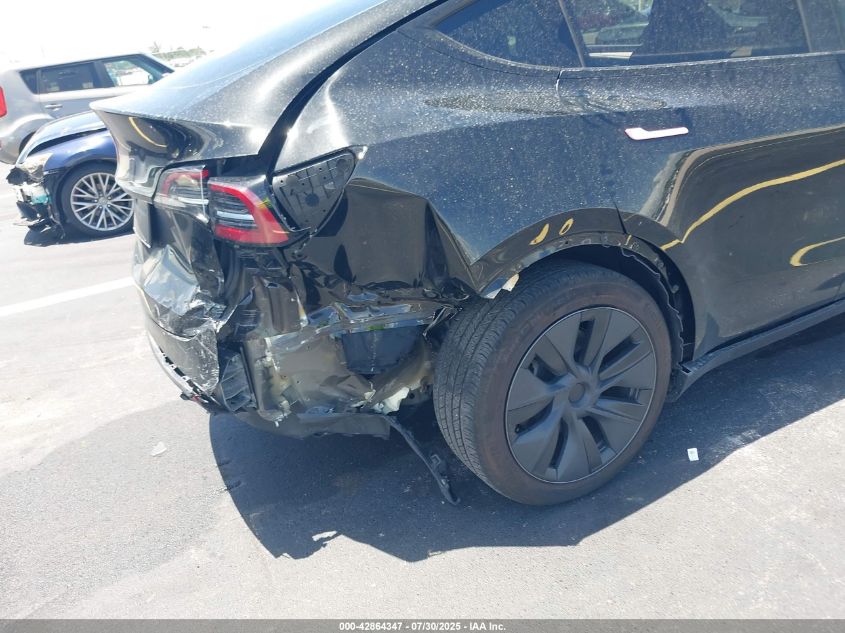 2025 Tesla Model Y - 7SAYGDED5SA379499