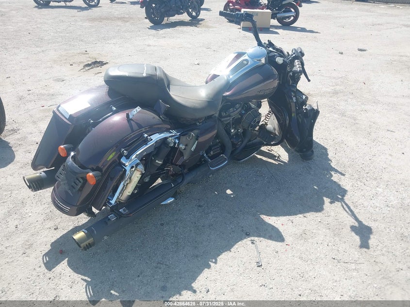 2018 HARLEY-DAVIDSON FLHXS STREET GLIDE SPECIAL - 1HD1KRC15JB667237