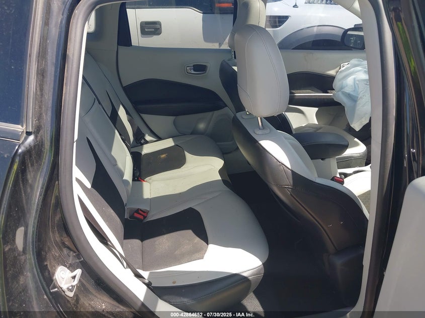 2018 JEEP COMPASS SUN AND WHEEL FWD - 3C4NJCBB8JT503377