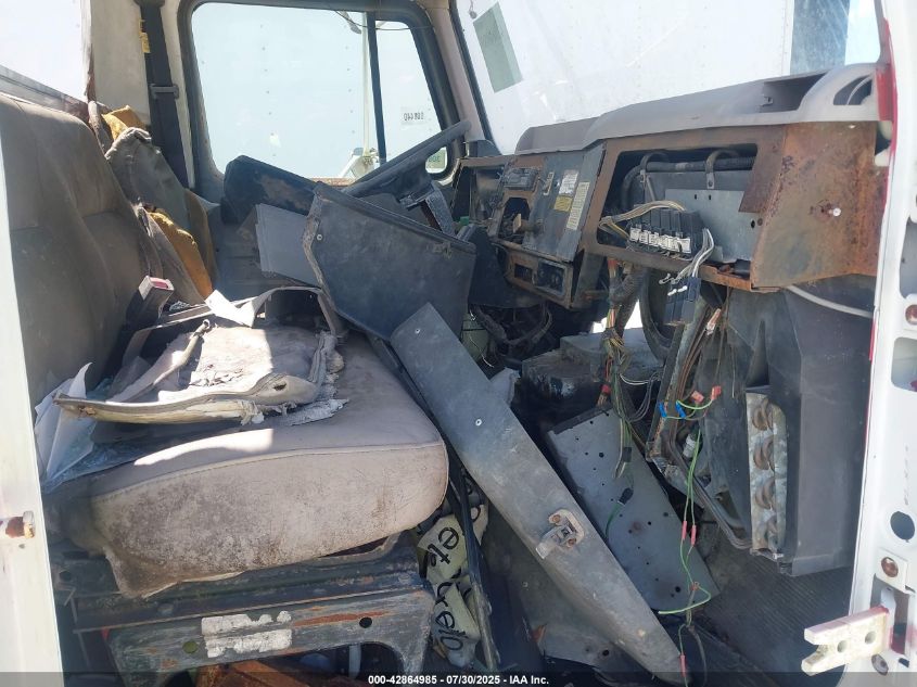 2000 International 4000 4700 VIN: 1HTSCAAN5YH217270 Lot: 42864985