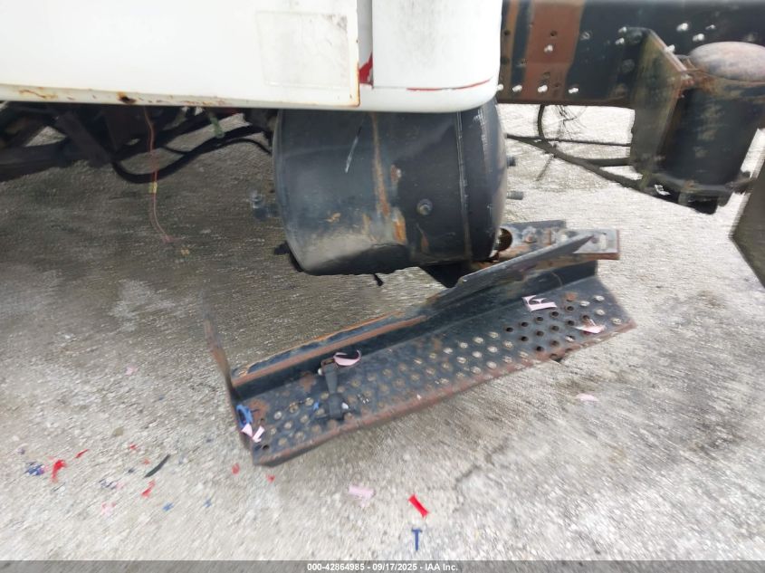 2000 International 4000 4700 VIN: 1HTSCAAN5YH217270 Lot: 42864985