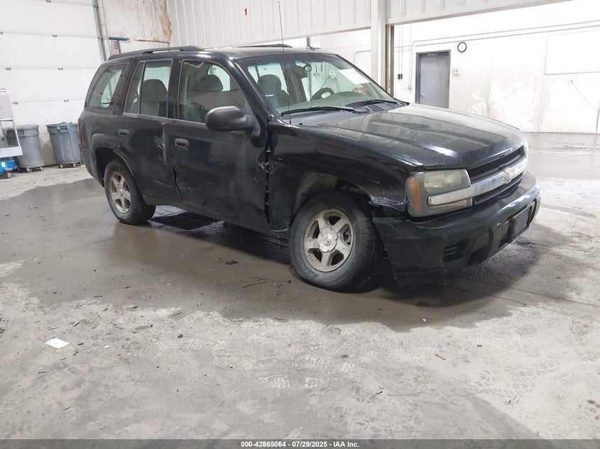 1GNDT13S252192522 2005 Chevrolet Trailblazer Ls auction photo 1