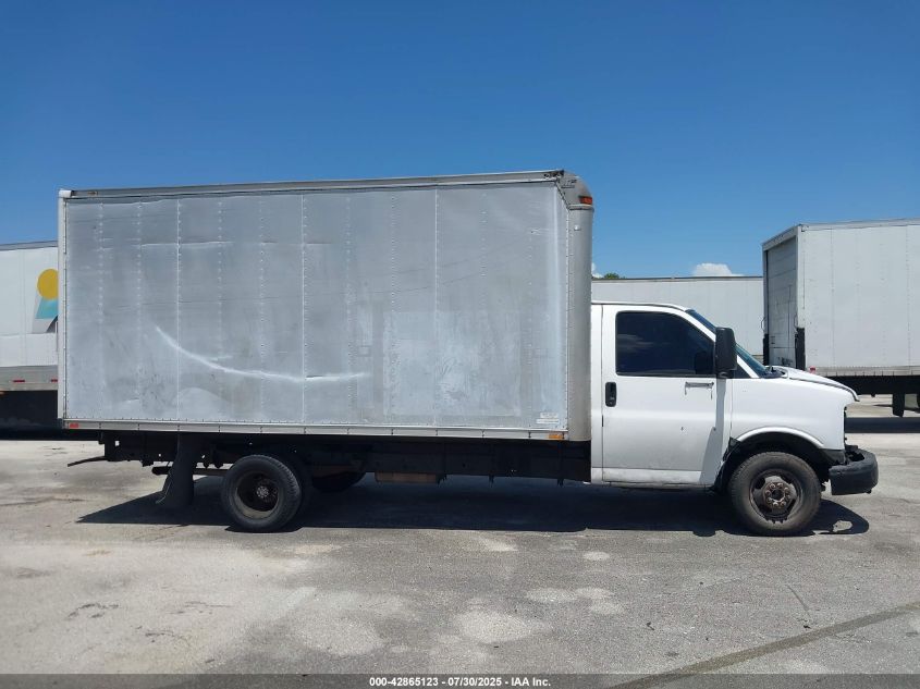 2003 Chevrolet Express Cutaway Base W/C7L/C7N VIN: 1GBJG31U931143549 Lot: 42865123