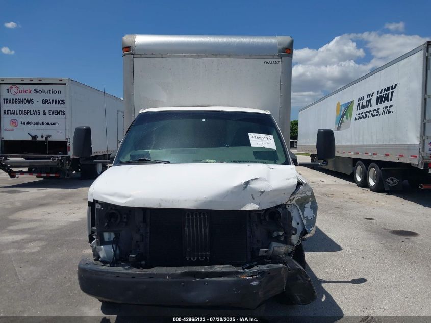 2003 Chevrolet Express Cutaway Base W/C7L/C7N VIN: 1GBJG31U931143549 Lot: 42865123