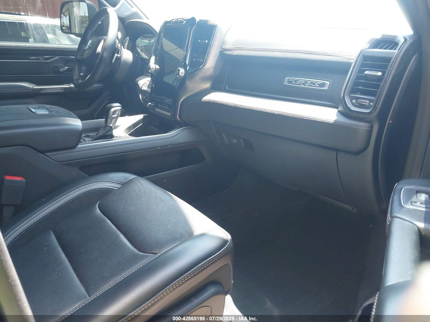 2021 RAM 1500 auction photo 5