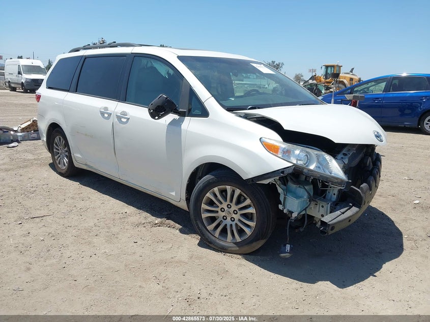 2016 TOYOTA SIENNA XLE 8 PASSENGER - 5TDYK3DC8GS763412