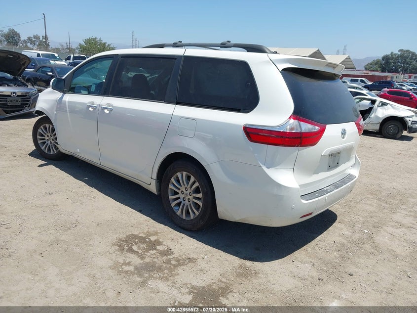 2016 TOYOTA SIENNA XLE 8 PASSENGER - 5TDYK3DC8GS763412