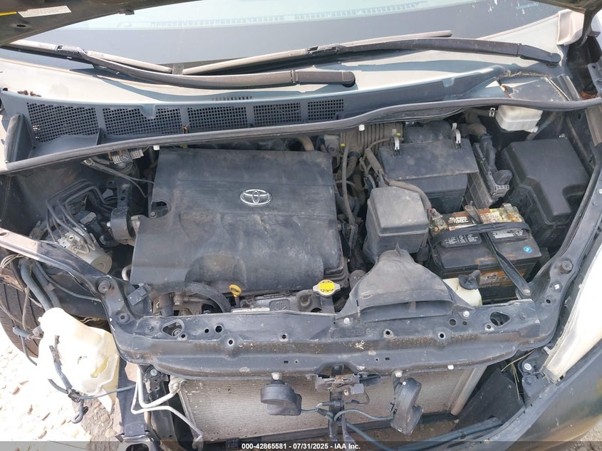 2011 Toyota Sienna Xle VIN: 5TDDK3DCXBS026753 Lot: 42865581